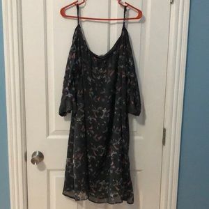 Super cute dress. Good for a night out or wedding